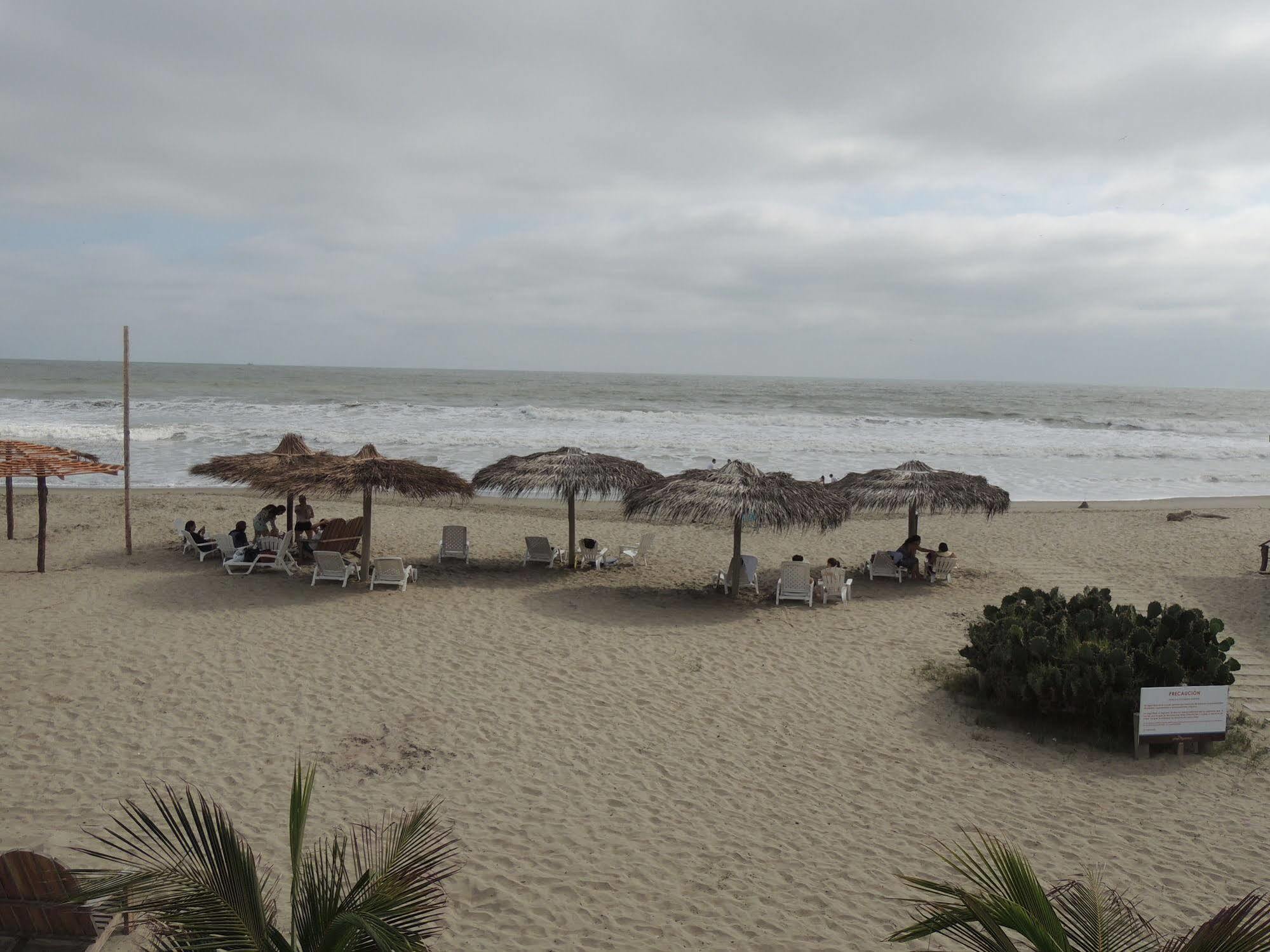 Playa Paraiso Playas Luaran gambar